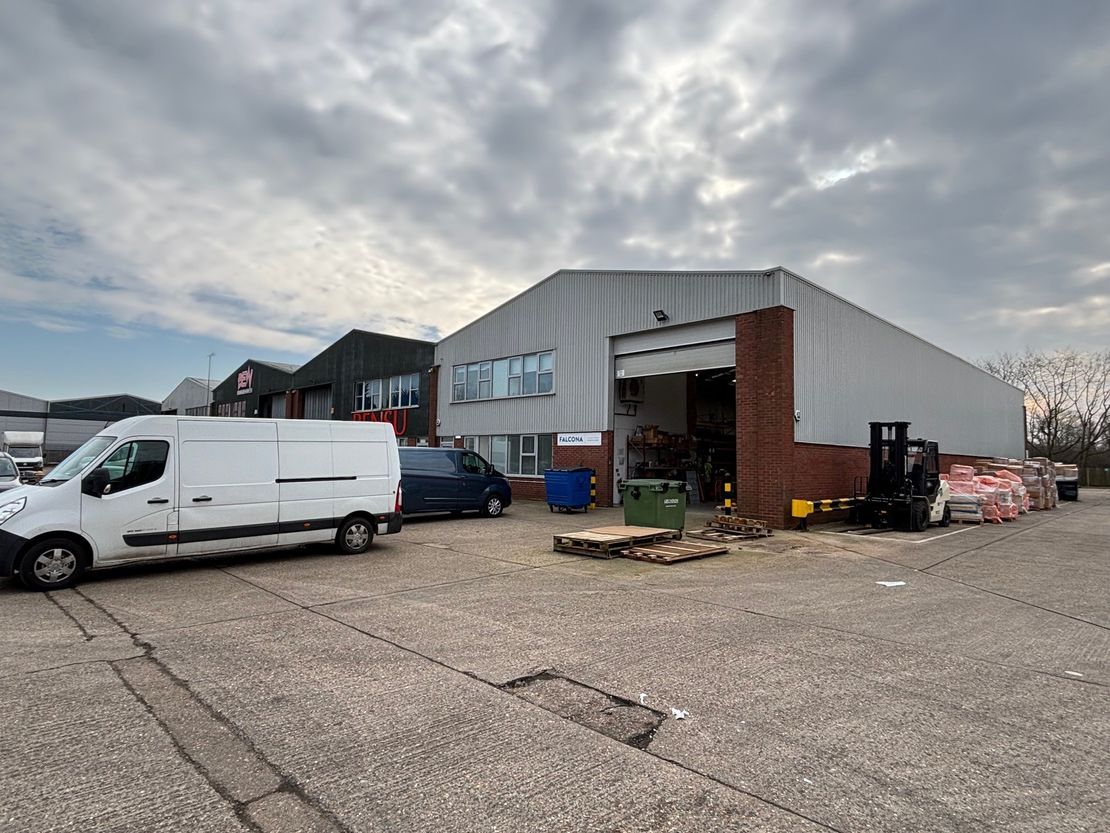 Unit 1 Priors Way Industrial Estate, Priors Way, Maidenhead, SL6 2HP