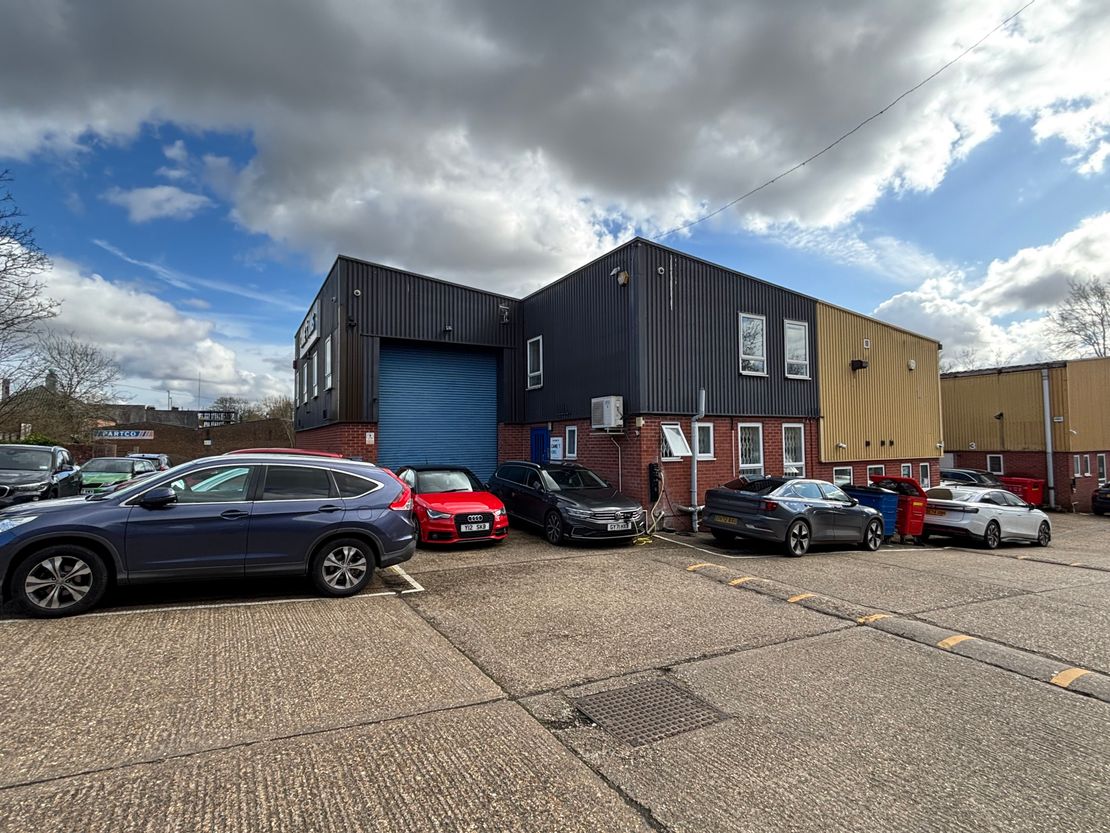 1 Marlborough Trading Estate, West Wycombe Road, High Wycombe, Buckinghamshire, HP11 2LB