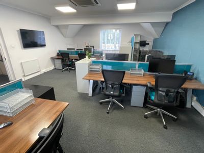 Property Image for 3 / 3a Cherry Tree House, Dean Street, Marlow, Buckinghamshire, SL7 3AA