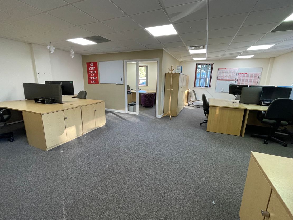 Unit 18, Wellington Business Park, Dukes Ride, Crowthorne, Berkshire, RG45 6LS