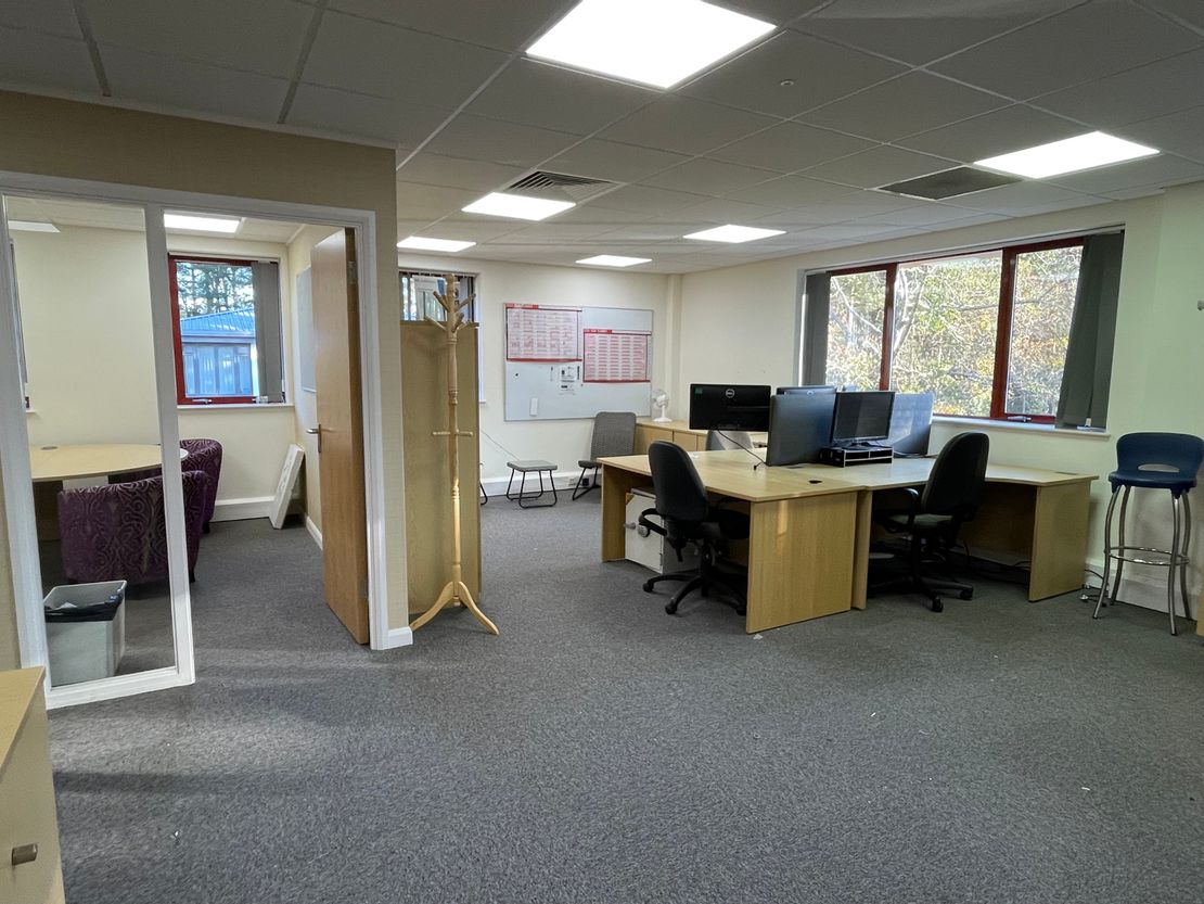 Unit 18, Wellington Business Park, Dukes Ride, Crowthorne, Berkshire, RG45 6LS