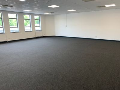 Property Image for 7 Kings Grove Industrial Estate, Kings Grove, Maidenhead, SL6 4DP