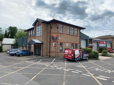 Property Image for 7 Kings Grove Industrial Estate, Kings Grove, Maidenhead, SL6 4DP