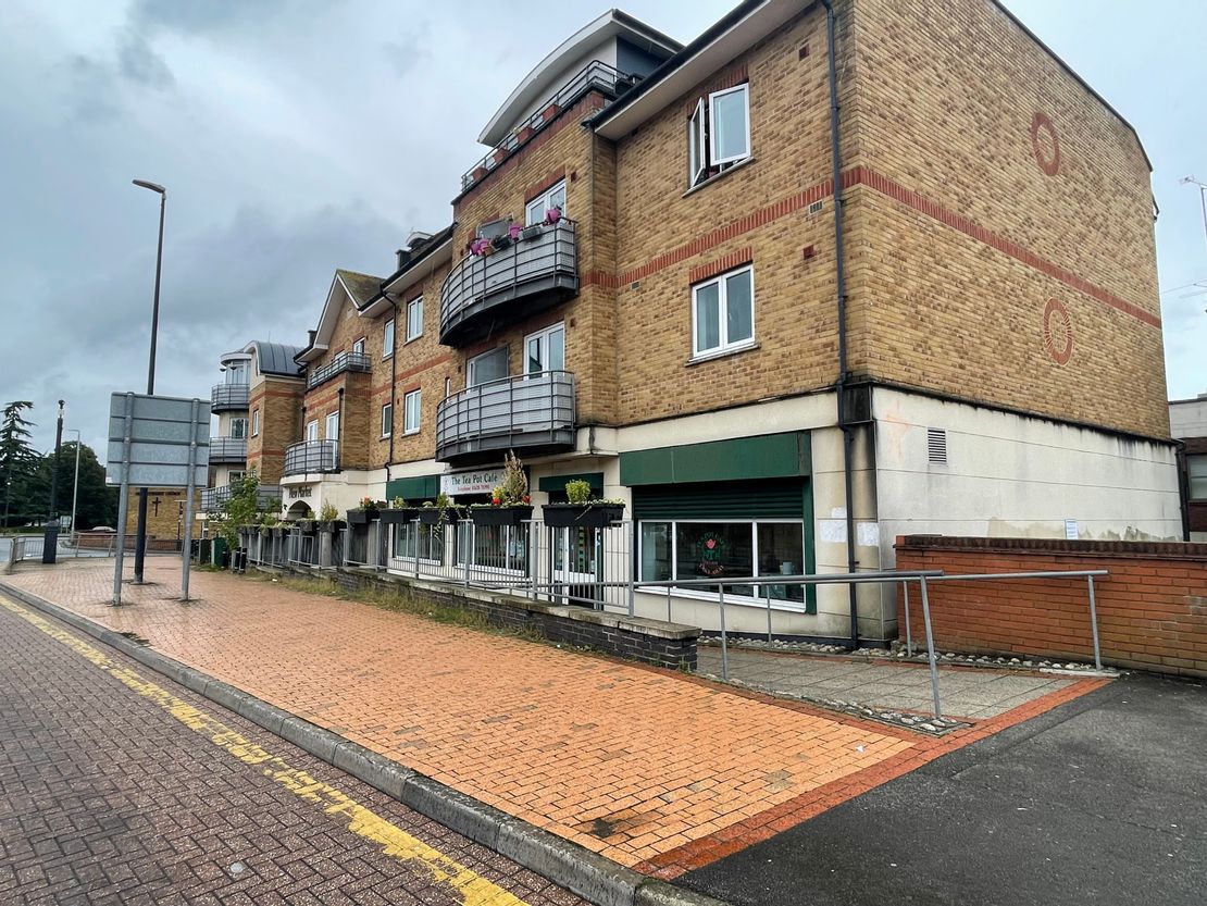 Teapot Cafe, New Market, King Street, Maidenhead, Berkshire, SL6 1DS