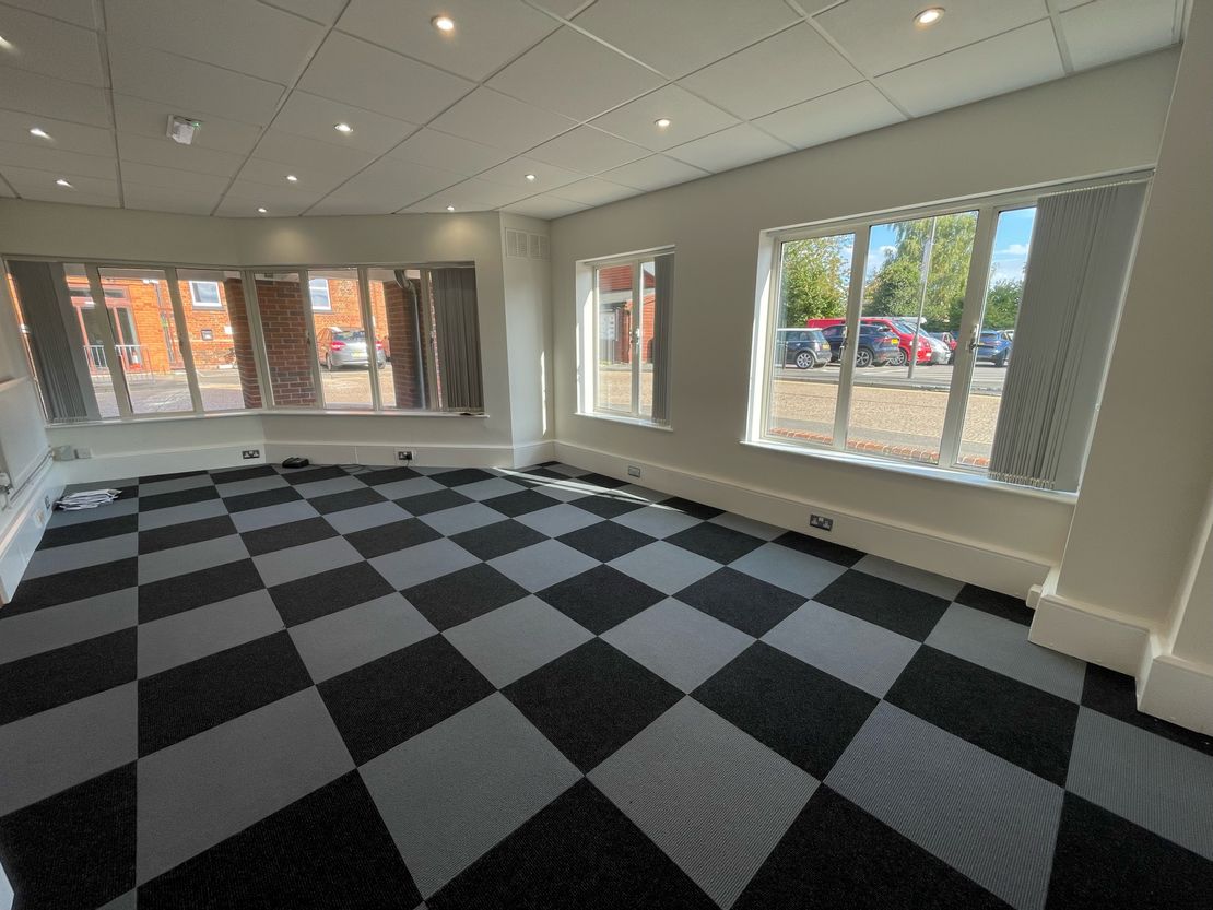 Abbey House, 28 Chapel Street, Marlow, SL7 1DD