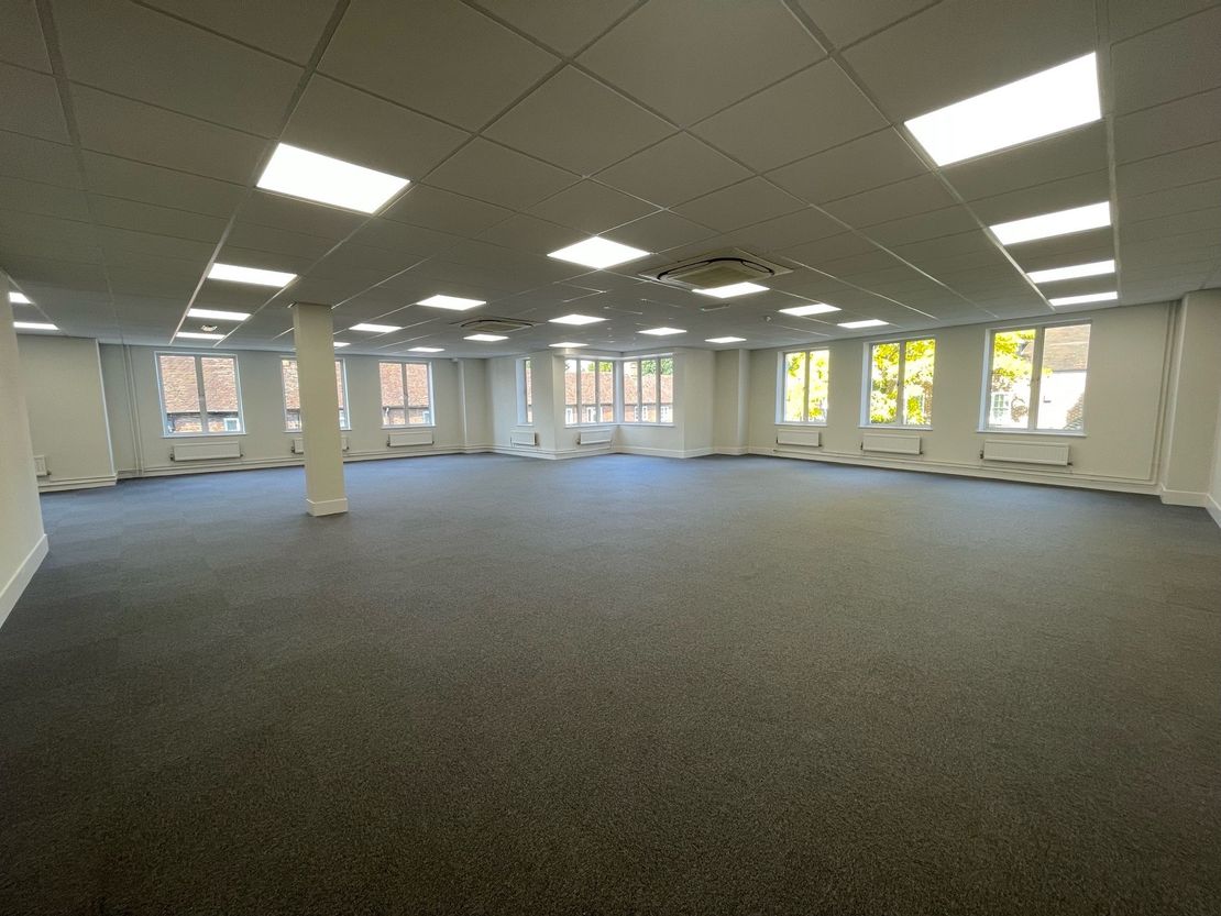 Abbey House, 28 Chapel Street, Marlow, SL7 1DD