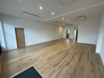 Property Image for 11 - 13 Station Parade, Station Hill, Cookham, Maidenhead, Berkshire, SL6 9BR