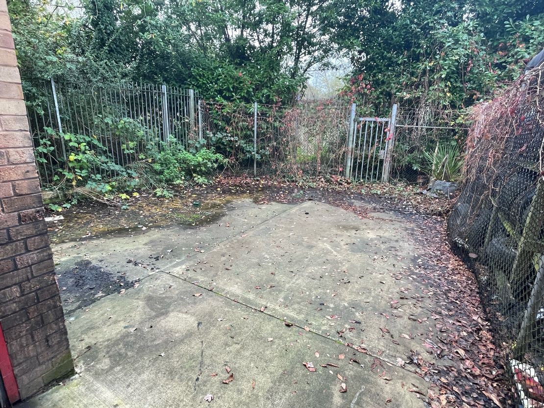 Unit 844 Plymouth Road Industrial Estate, Slough, SL1 4LP