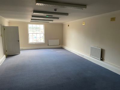 Property Image for 160 Bridge Road, Maidenhead, SL6 8DG