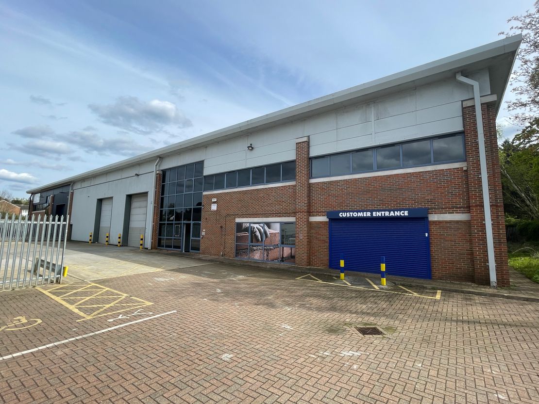 Unit 3 Friarsgate, Molly Millars Lane, Wokingham, RG41 2RT