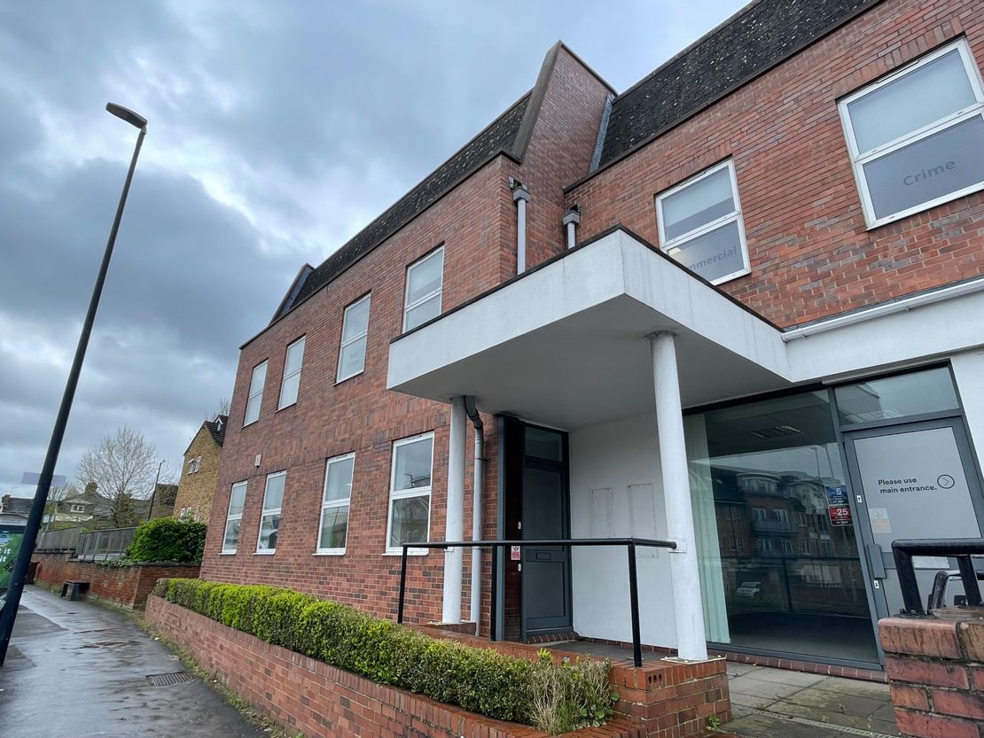 1 Frascati Way, Maidenhead, SL6 4UY