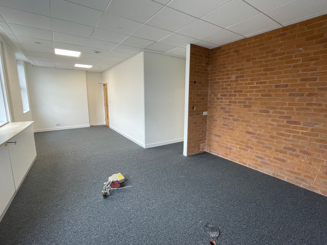 1 Frascati Way, Maidenhead, SL6 4UY
