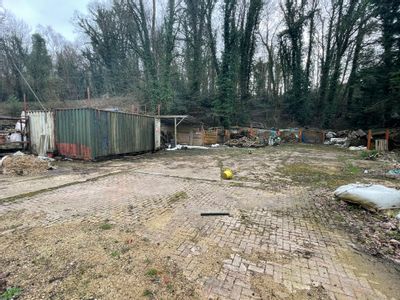 Property Image for 64 Holmer Green Road and Woodland, Hazelmere, High Wycombe, HP15 7BW