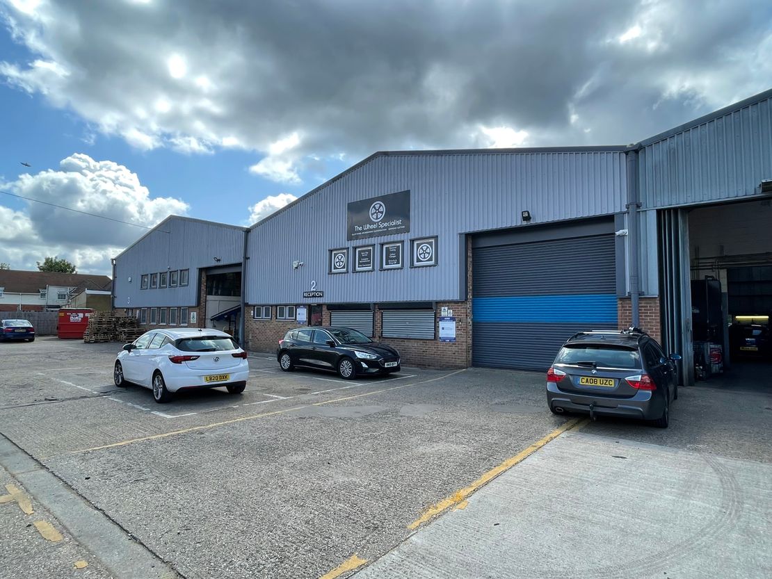 Unit 2 Clivemont Road, Cordwallis Industrial Estate, Maidenhead, SL6 7BU