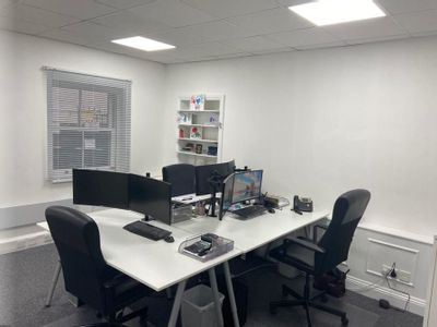 Property Image for Dorney House Business Centre, 46-48A High Street, Burnham, Slough, SL1 7JP