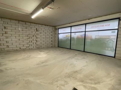 Property Image for 7 Kingsland Centre, Thatcham, RG19 3HN