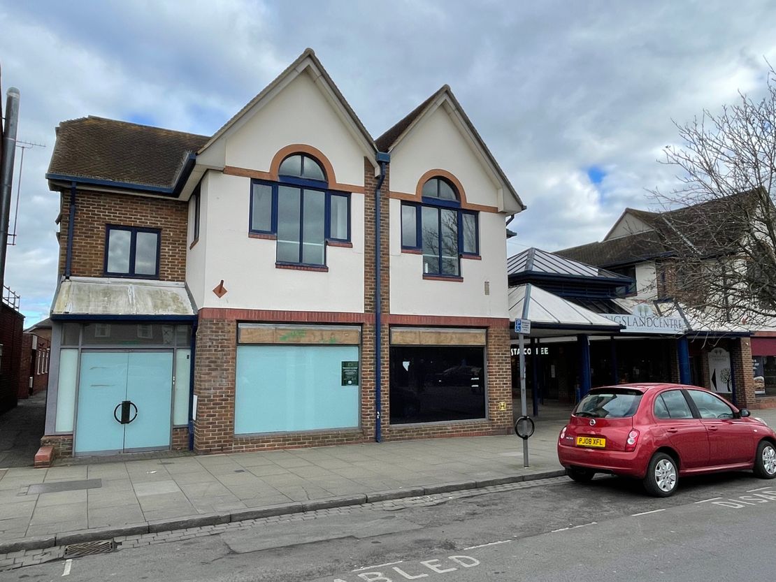 1 Kingsland Centre, Thatcham, RG19 3HN