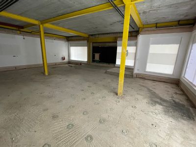 Property Image for 1 Kingsland Centre, Thatcham, RG19 3HN