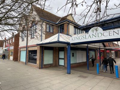 Property Image for 1 Kingsland Centre, Thatcham, RG19 3HN
