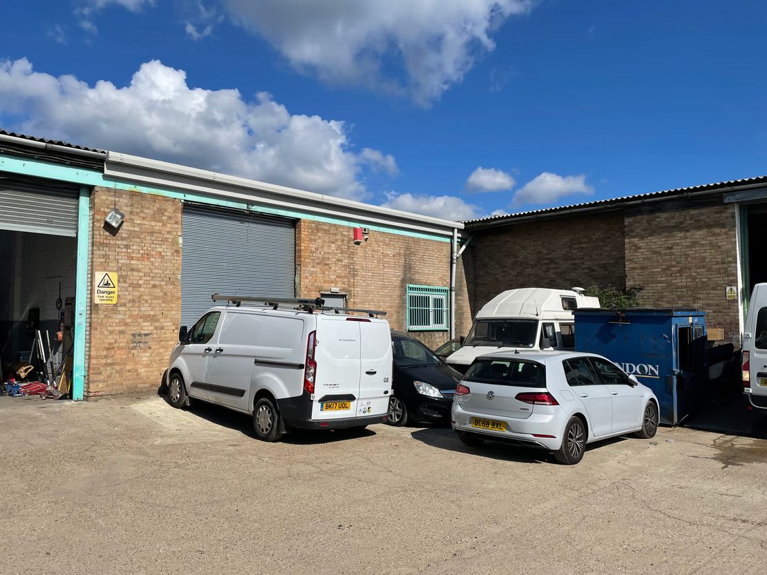 Unit B12 Crabtree Road, Thorpe Industrial Estate, Egham, TW20 8RN