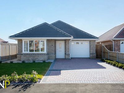 Property Image for 1 JosÃ© Powell Gardens, Thorpe-le-Soken