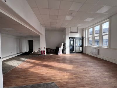 Property Image for 1 Bridge Street, Fordingbridge, Hampshire, SP6 1AH