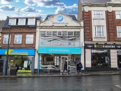 Property Image for 7b High Street & Land Associated With 2 Bedford Av, Barnet, Hertfordshire, EN5 5UE