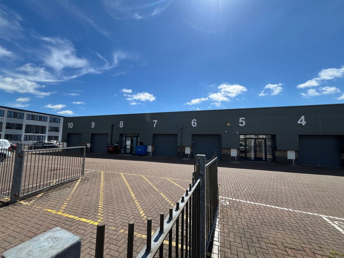 Unit 10 The Point, Swallowfields, Welwyn Garden City, Hertfordshire, AL7 1WL