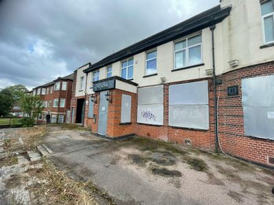 Property Image for The Royal Tavern, 185 Court Road, Mottingham, London, SE9 4UG