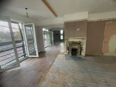 Property Image for The Royal Tavern, 185 Court Road, Mottingham, London, SE9 4UG