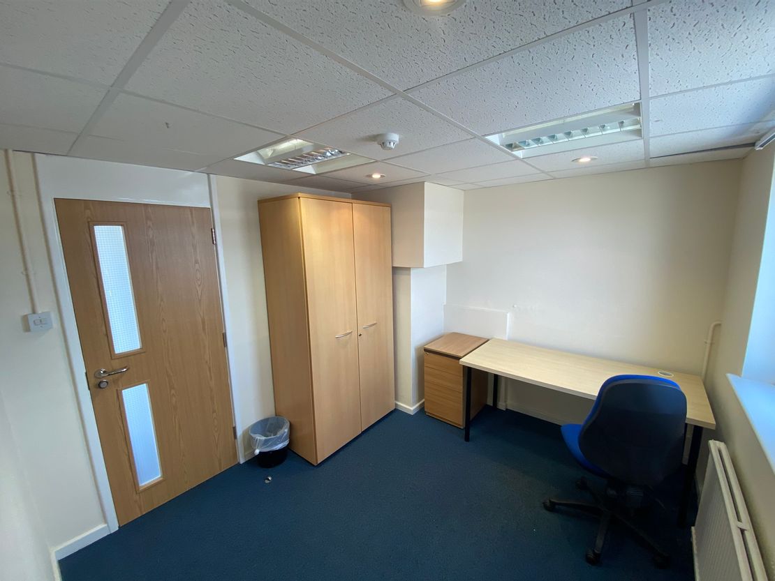 Charter House, Courtlands Road, Eastbourne, East Sussex, BN22 8UY