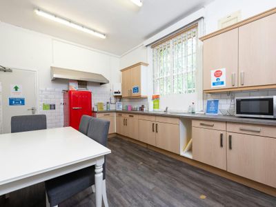 Property Image for SIGNAL - Martinique House, Camp Road, Bordon, GU35 0HJ
