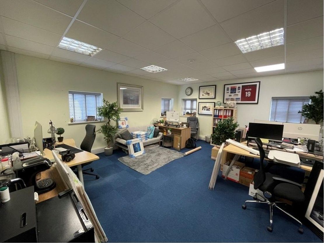 Suites 6 to 9 Unit 8 Kingsdale Business Centre