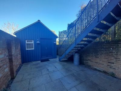 Property Image for 78 High Street, Odiham, Hook, RG29 1LN