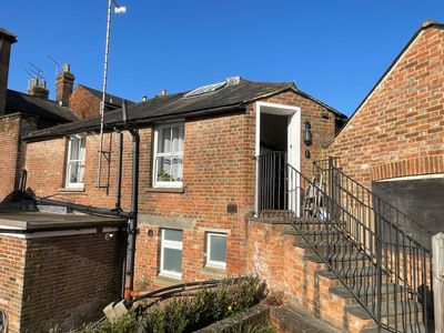 Property Image for 31 Stone Street, Cranbrook, Kent, TN17 3HF