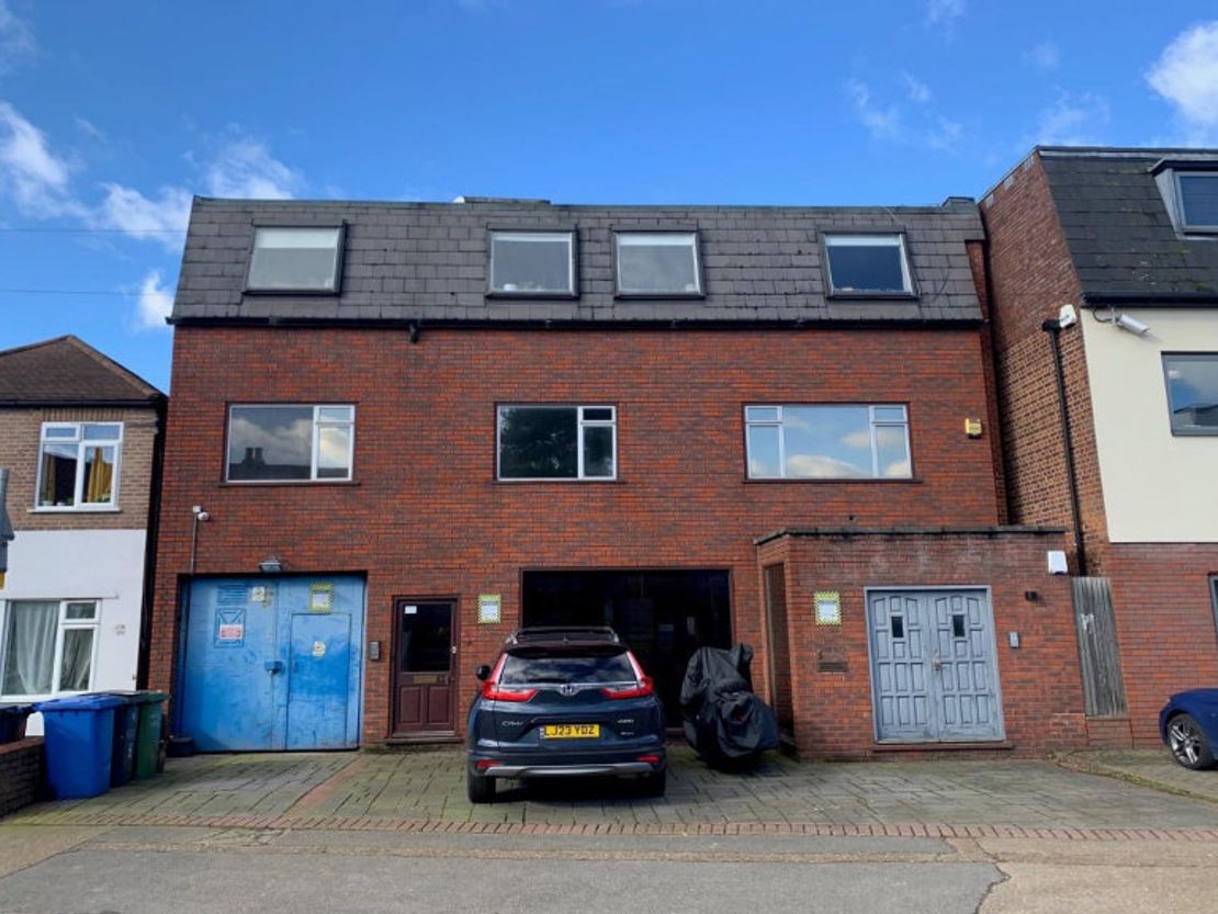 135 Red Lion Road, Surbiton, Surrey, KT6 7RQ