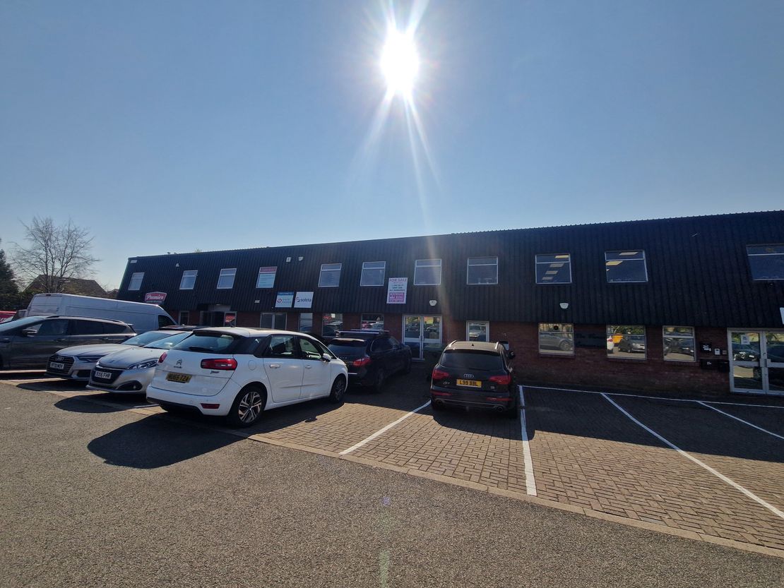 20D Horseshoe Park, Pangbourne, Reading, Berkshire, RG8 7JW