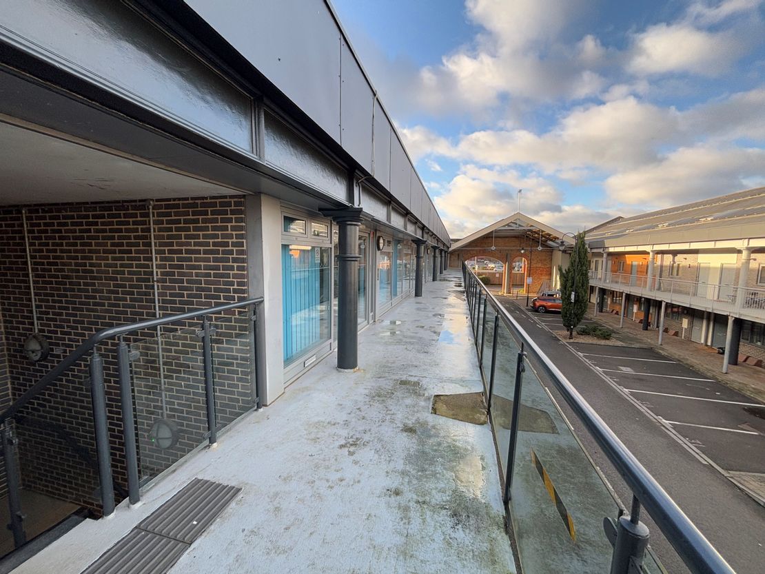 Unit 6 53/54 Triangle Building, Wolverton Park Road, Wolverton, Milton Keynes, Buckinghamshire, MK12 5FJ
