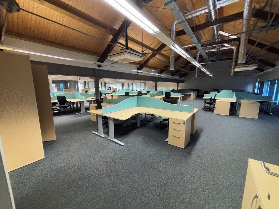 Unit 6 53/54 Triangle Building, Wolverton Park Road, Wolverton, Milton Keynes, Buckinghamshire, MK12 5FJ