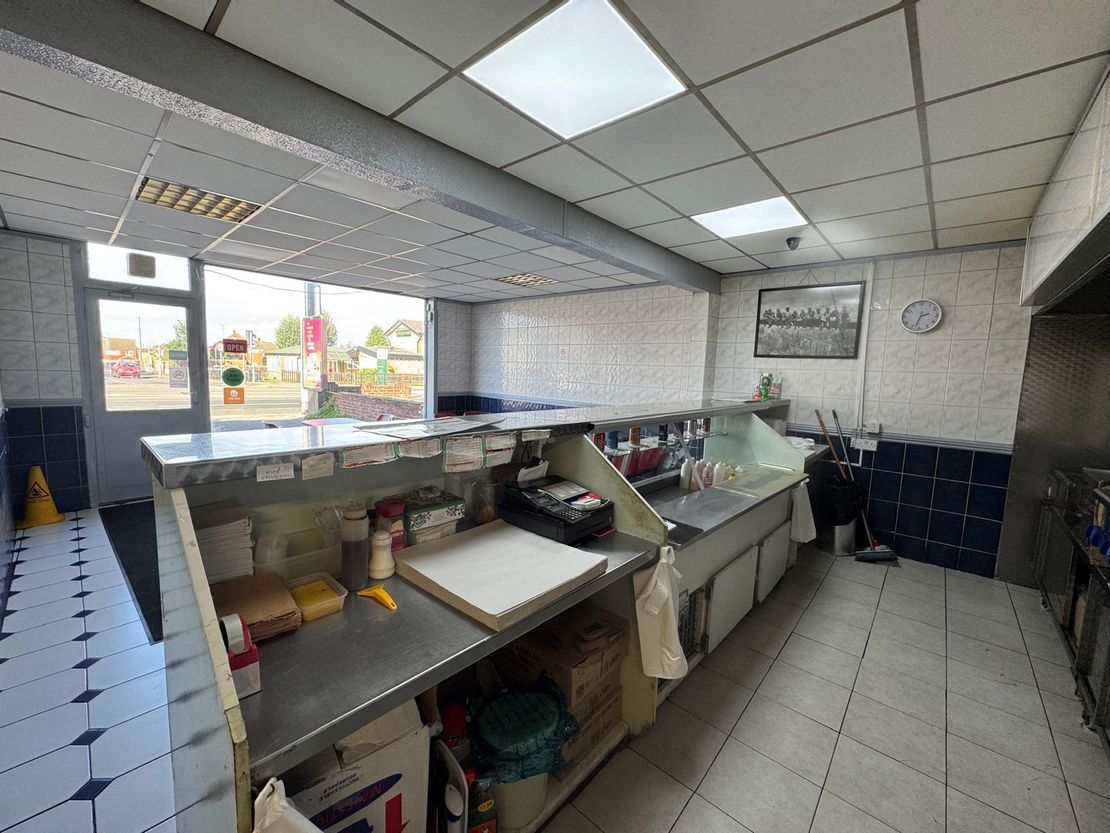 133 Luton Road, Dunstable, Bedfordshire, LU5 4LW