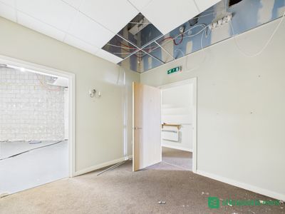 Property Image for Grange Farm, 130 Dunthorne Way, New Hill Place, Milton Keynes, Bucks, MK8 0LW