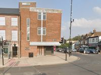 Property Image for 4 High Street North, Dunstable, Bedfordshire, LU6 1JU