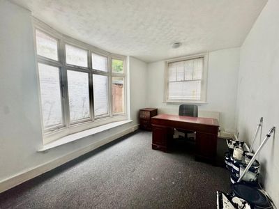 Property Image for Basement And Ground, 37 King Street, Luton, Bedfordshire, LU1 2DW
