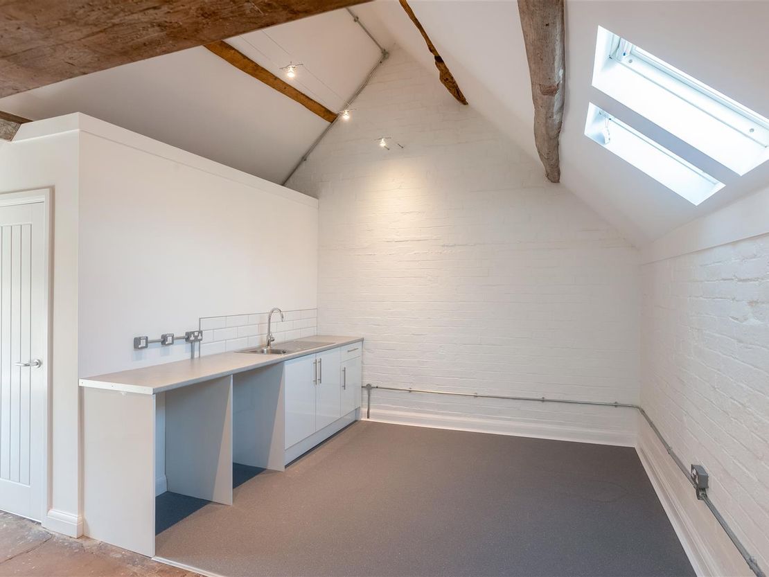 Henley Street, Stratford-Upon-Avon CV37 6QW
