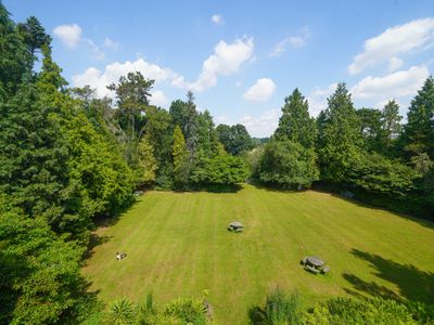 Property Image for Holly Grange, Holly Lane, Balsall Common, Coventry, West Midlands, CV7 7EB