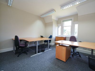 Property Image for Holly Grange, Holly Lane, Balsall Common, Coventry, West Midlands, CV7 7EB
