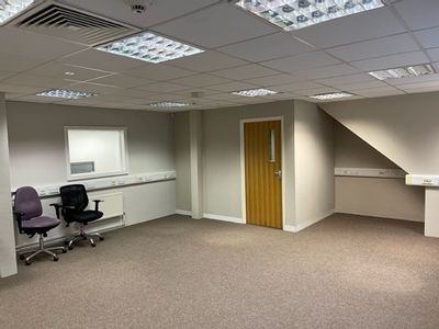 Property Image for Holly Grange, Holly Lane, Balsall Common, Coventry, West Midlands, CV7 7EB