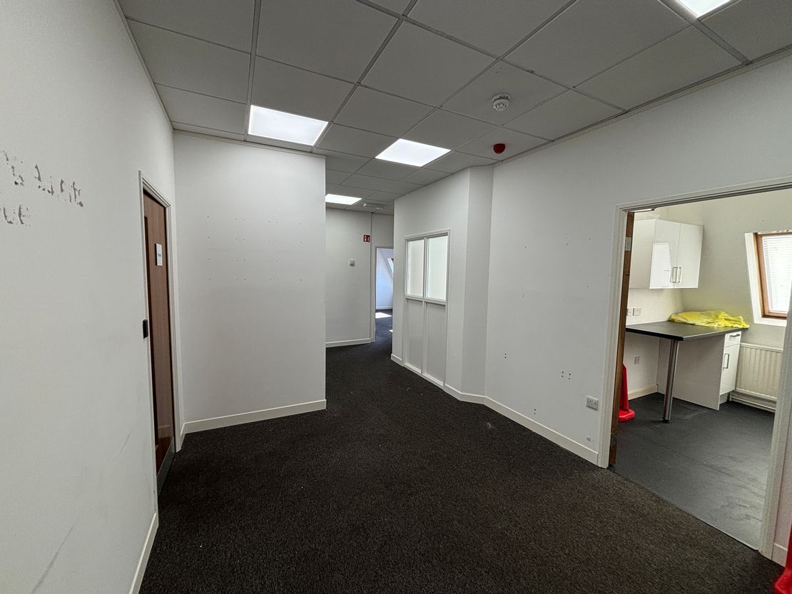 Second Floor Left Holdsworth House, Wood Street, Wakefield, West Yorkshire, WF1 2EL
