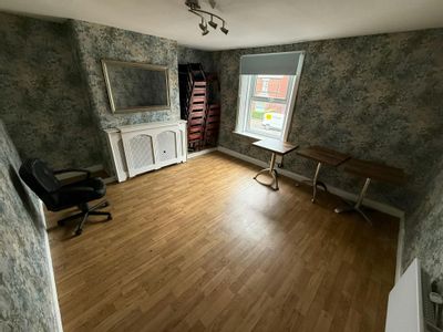 Property Image for 984 Abbeydale Road, Sheffield, S7 2QF