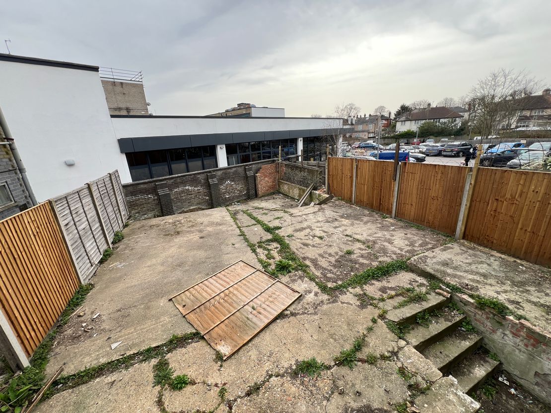 216 Selhurst Road, South Norwood, London, SE25 6XU
